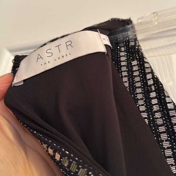 ASTR Cocktail Dress - Stunning Black and Silver Long-Sleeve Mini Dress - Picture 3 of 5